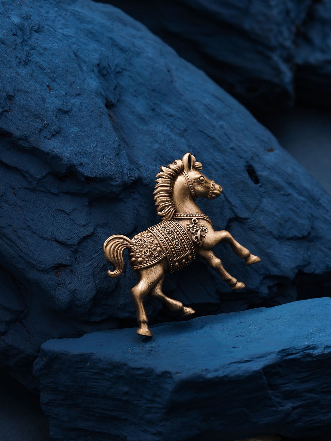 

RAMO Boys Warrior Horse Brooch, Gold