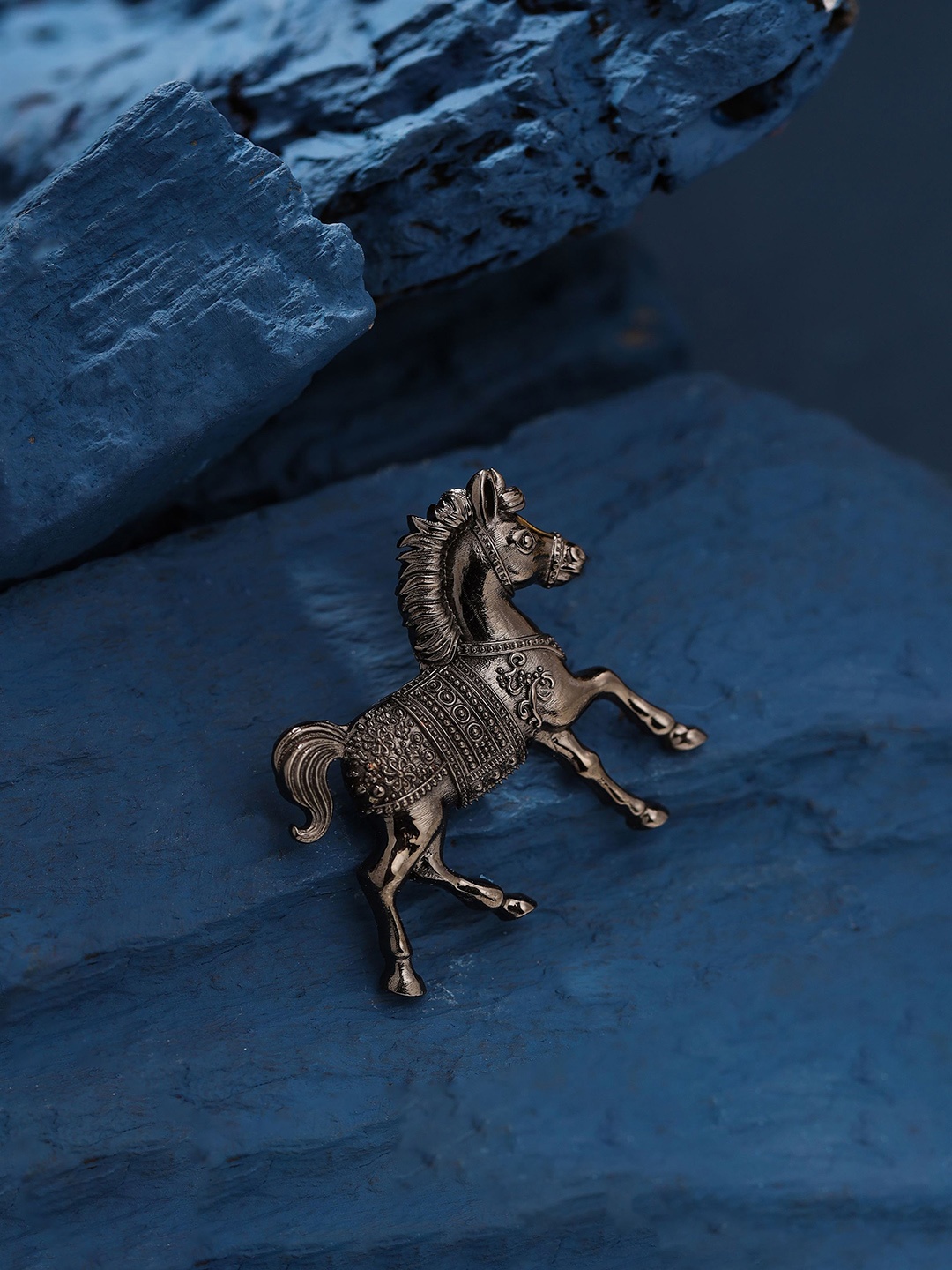 

RAMO Boys Warrior Horse Brooch, Grey