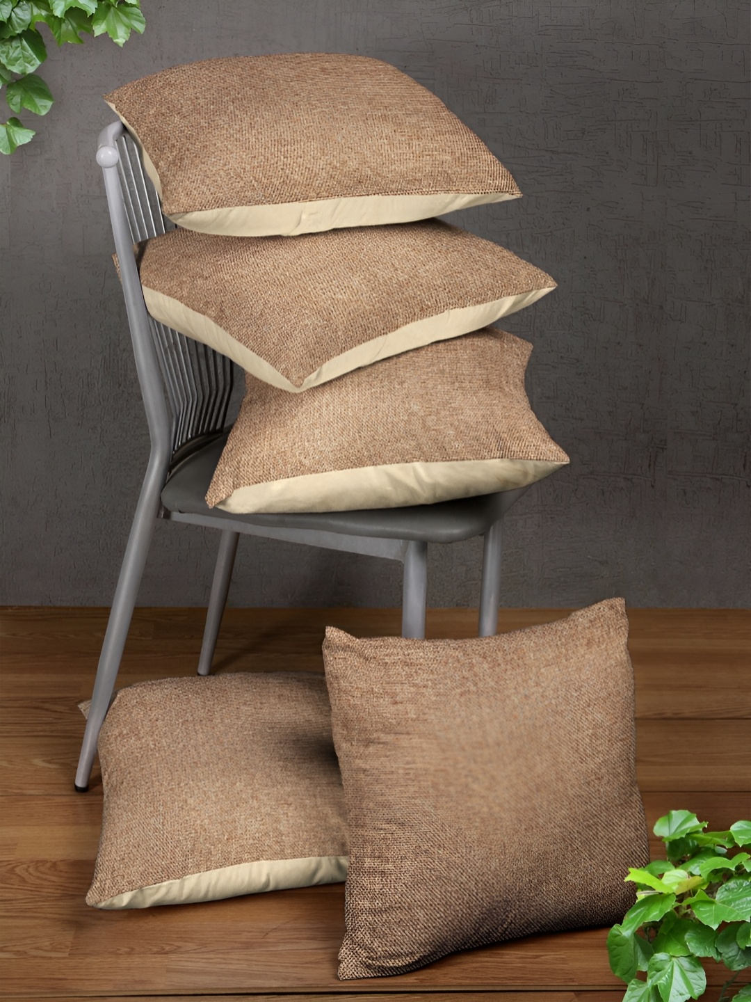 

Aura Beige 5 Pieces Square Cushion Covers