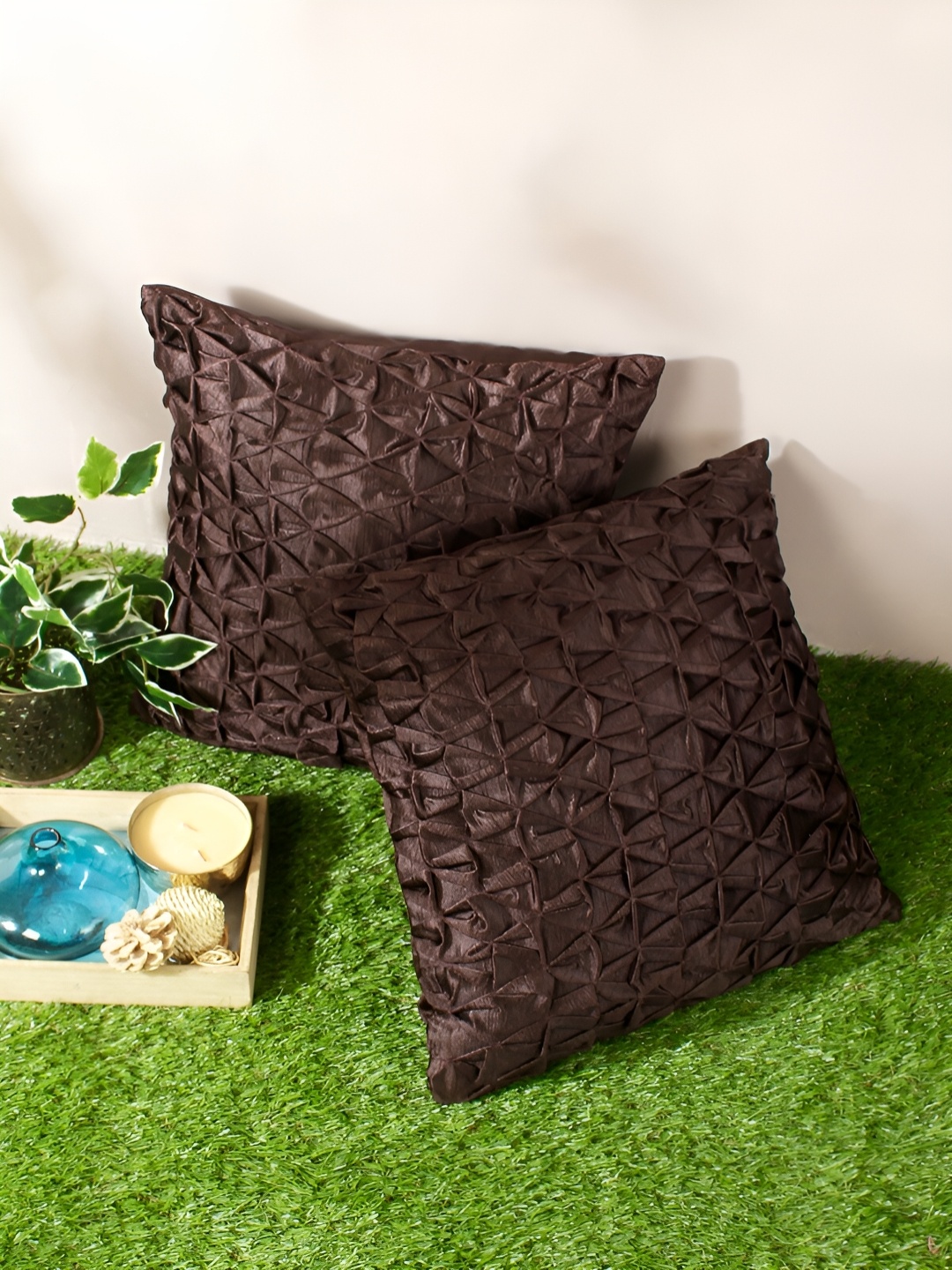 

Aura Brown 2 Pieces Geometric Square Cushion Covers