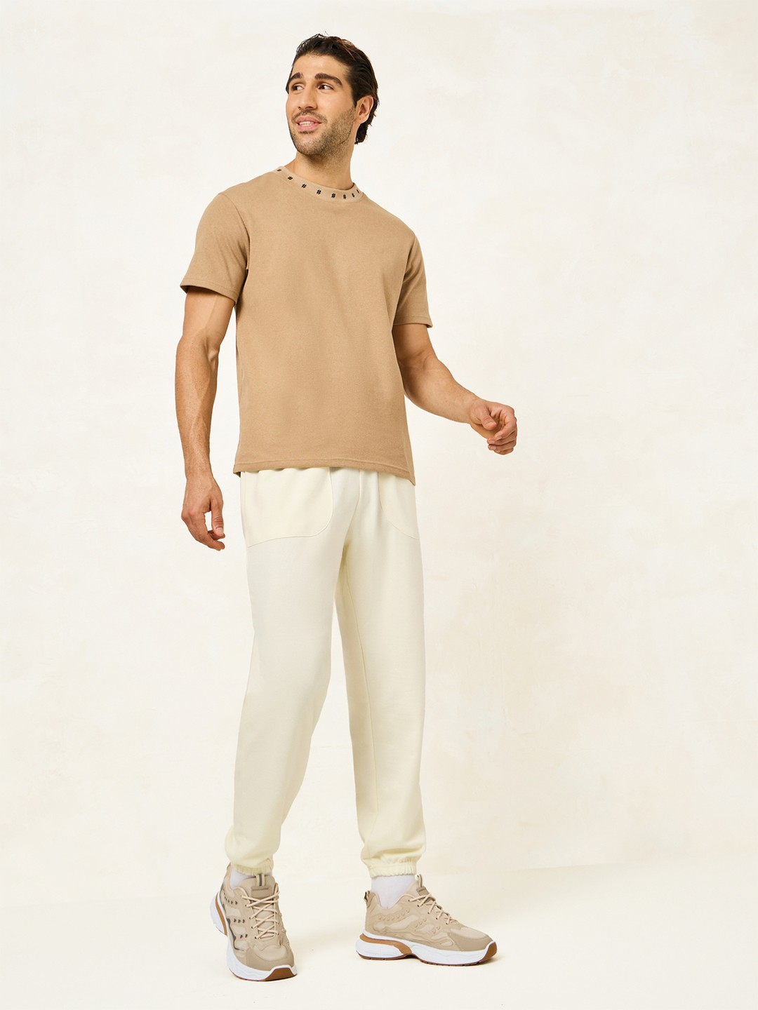 Styli Men Oversized Terry Jogger with Panel Pocket & Elasticated Cuff, Cream