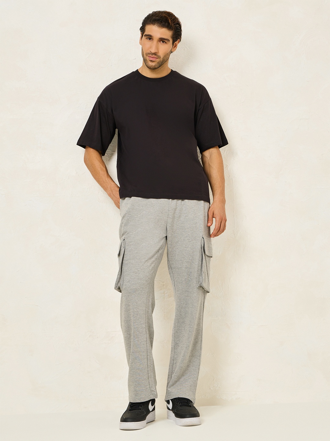 

Styli Men Oversized Straight-Leg Cargo-Pocket Joggers, Grey