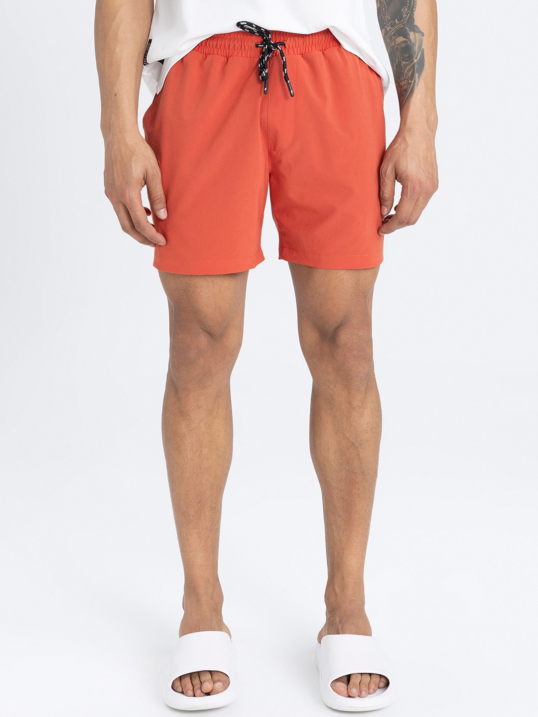 

DeFacto Men Mid-Rise Shorts, Orange