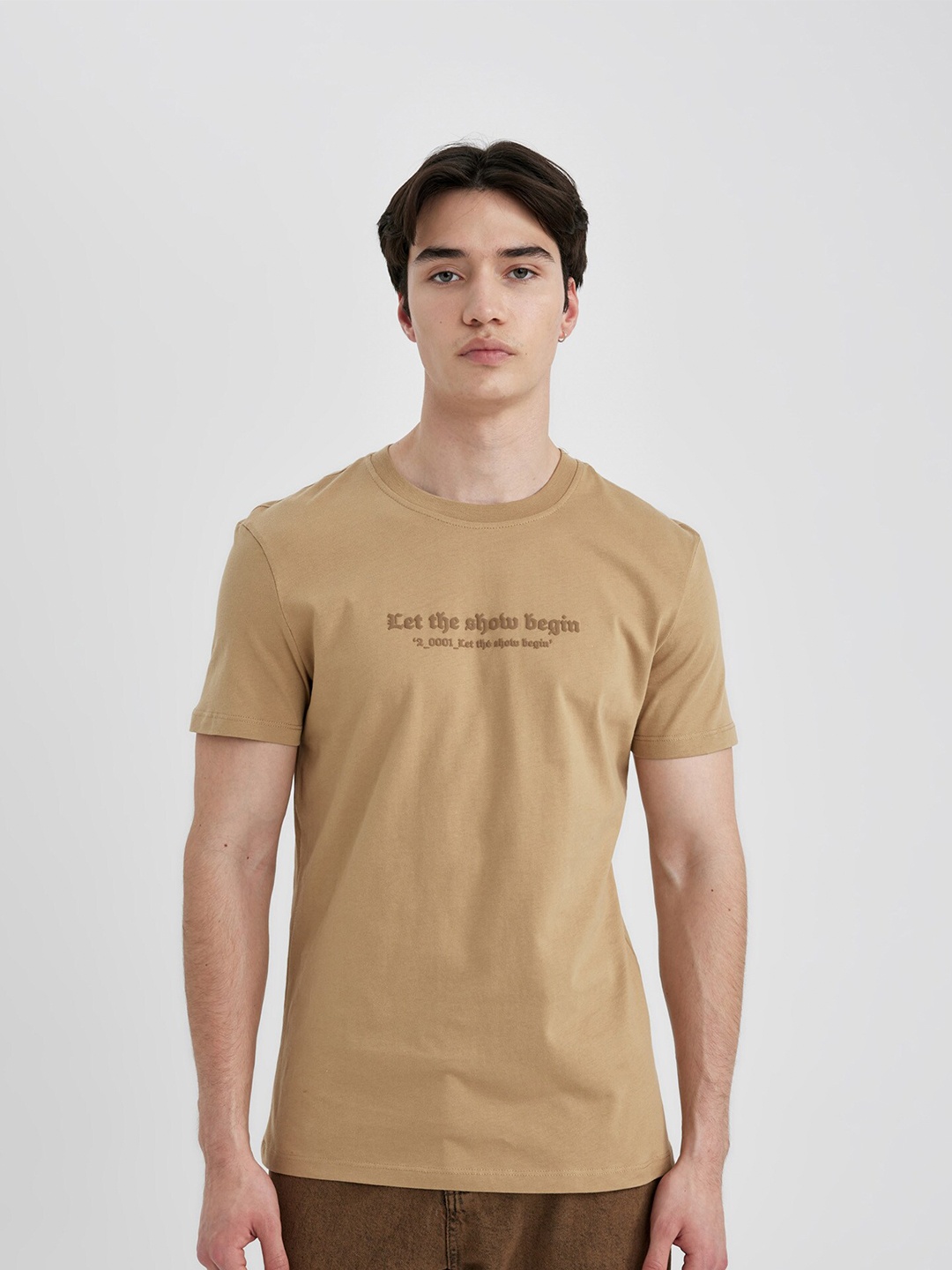 DeFacto Men Typography T-shirt, Brown