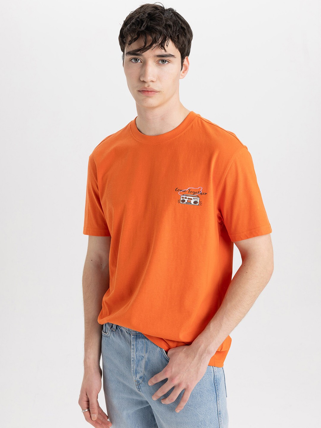 

DeFacto Men T-shirt, Orange