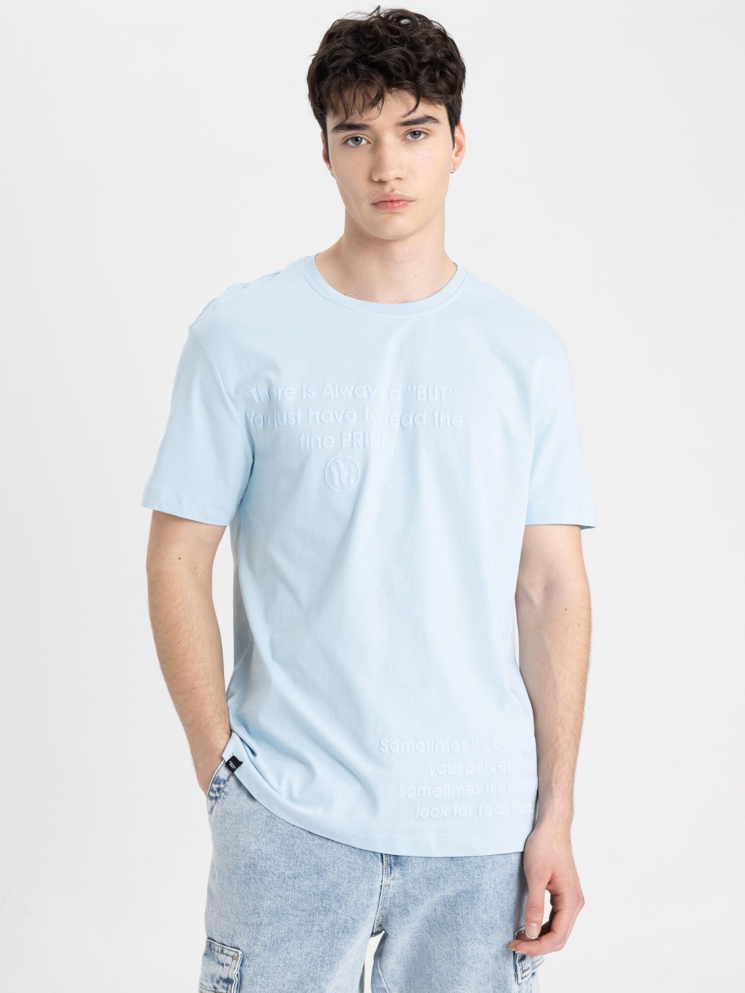 

DeFacto Men Printed Raw Edge T-shirt, Blue