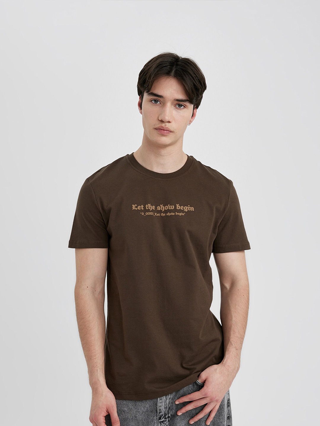 

DeFacto Men Typography Printed T-shirt, Brown