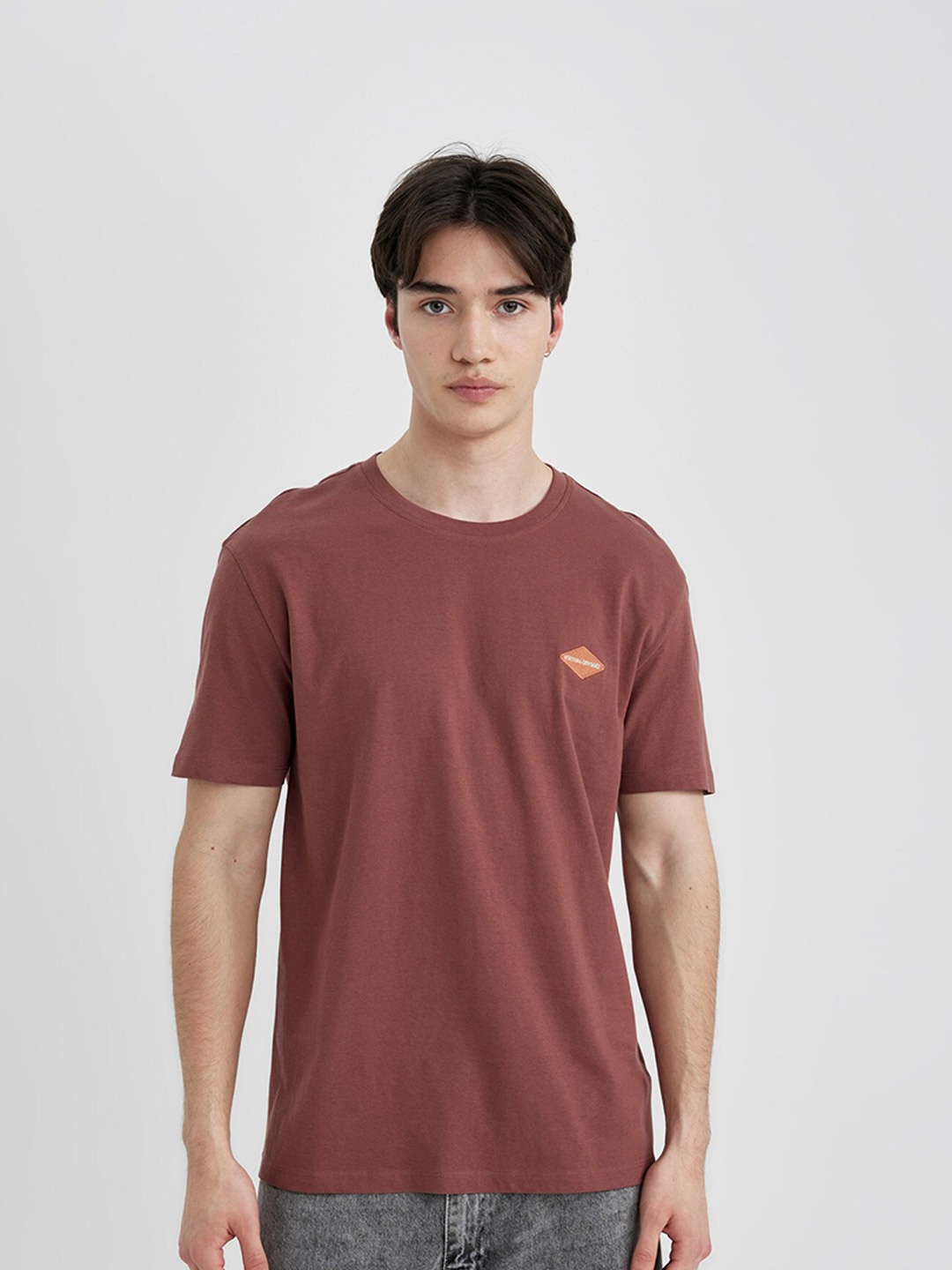 

DeFacto Men pure cotton solid T-shirt, Coffee brown