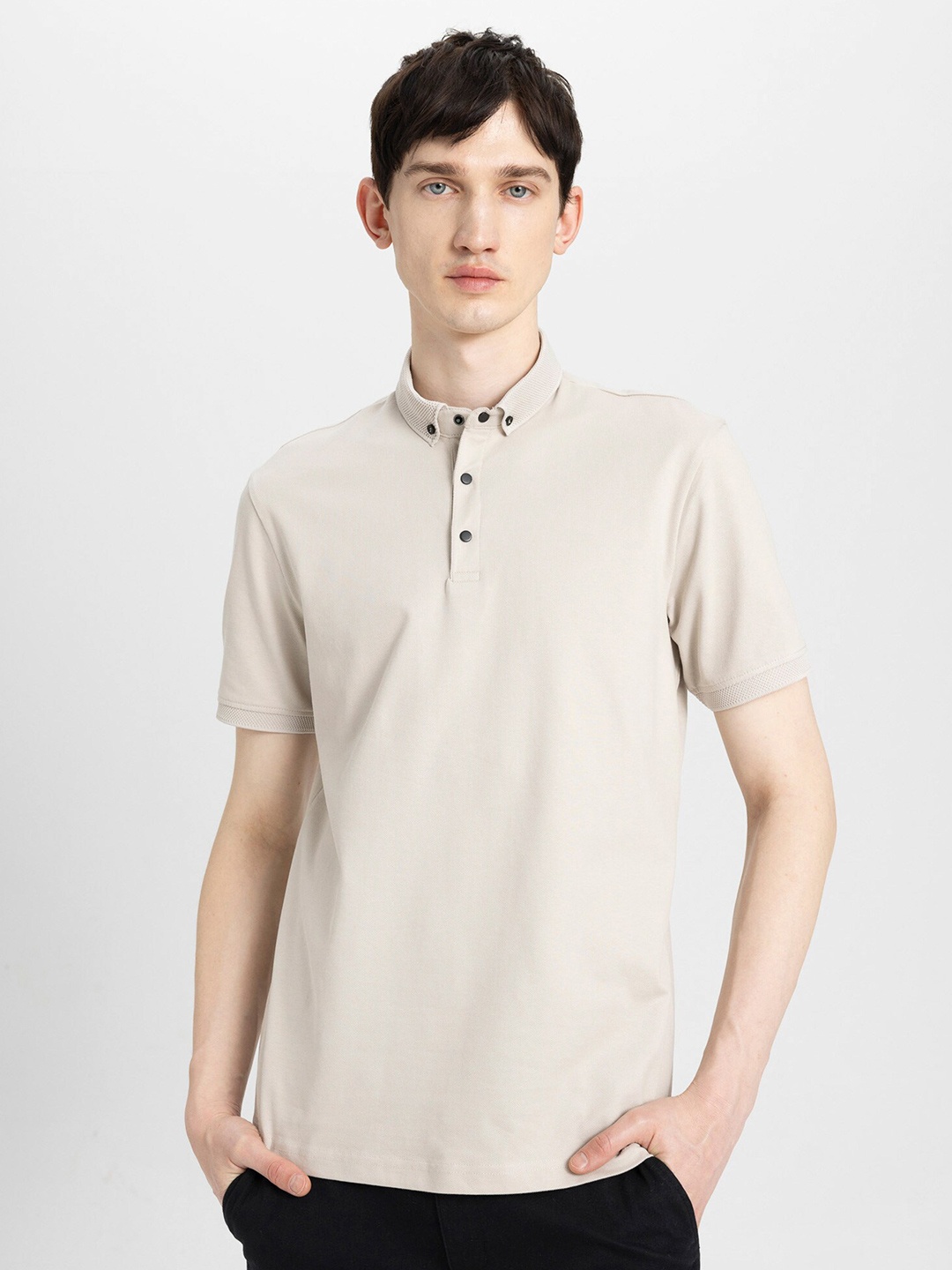 

DeFacto Men Polo Collar T-shirt, Cream