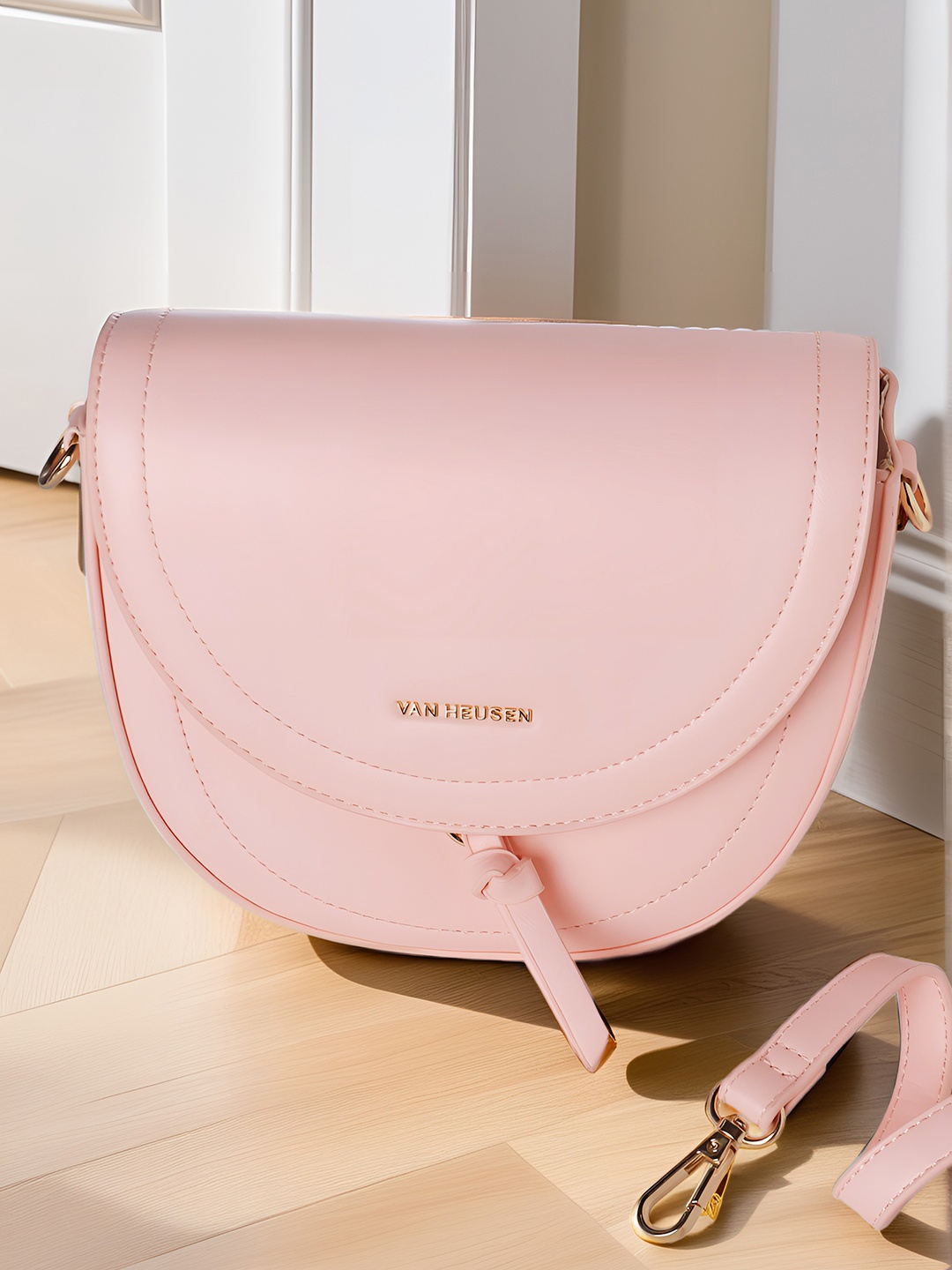 

Van Heusen Half Moon Sling Bag, Pink