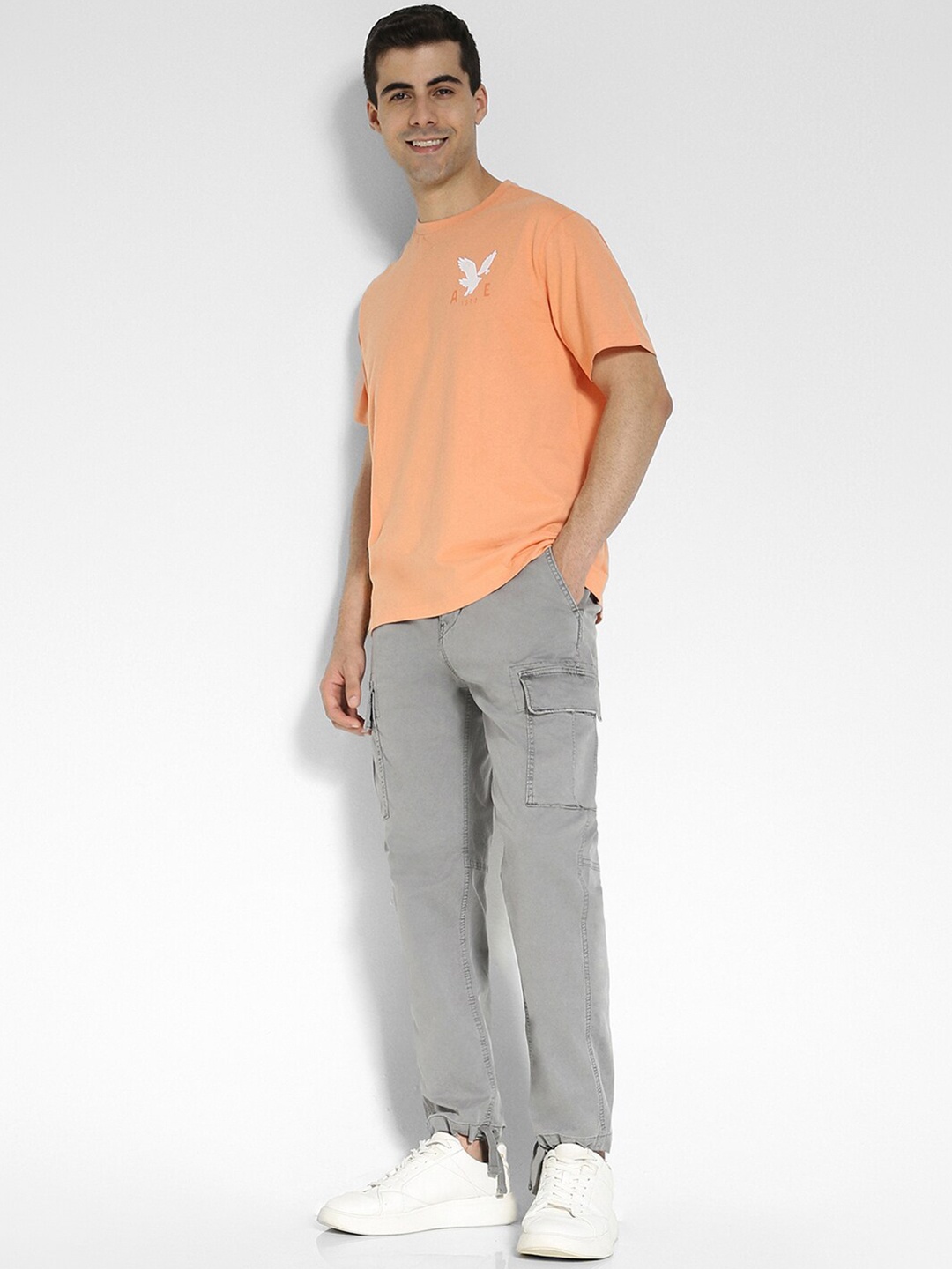 

AMERICAN EAGLE OUTFITTERS Men V-Neck Extended Sleeves Pockets T-shirt, Orange