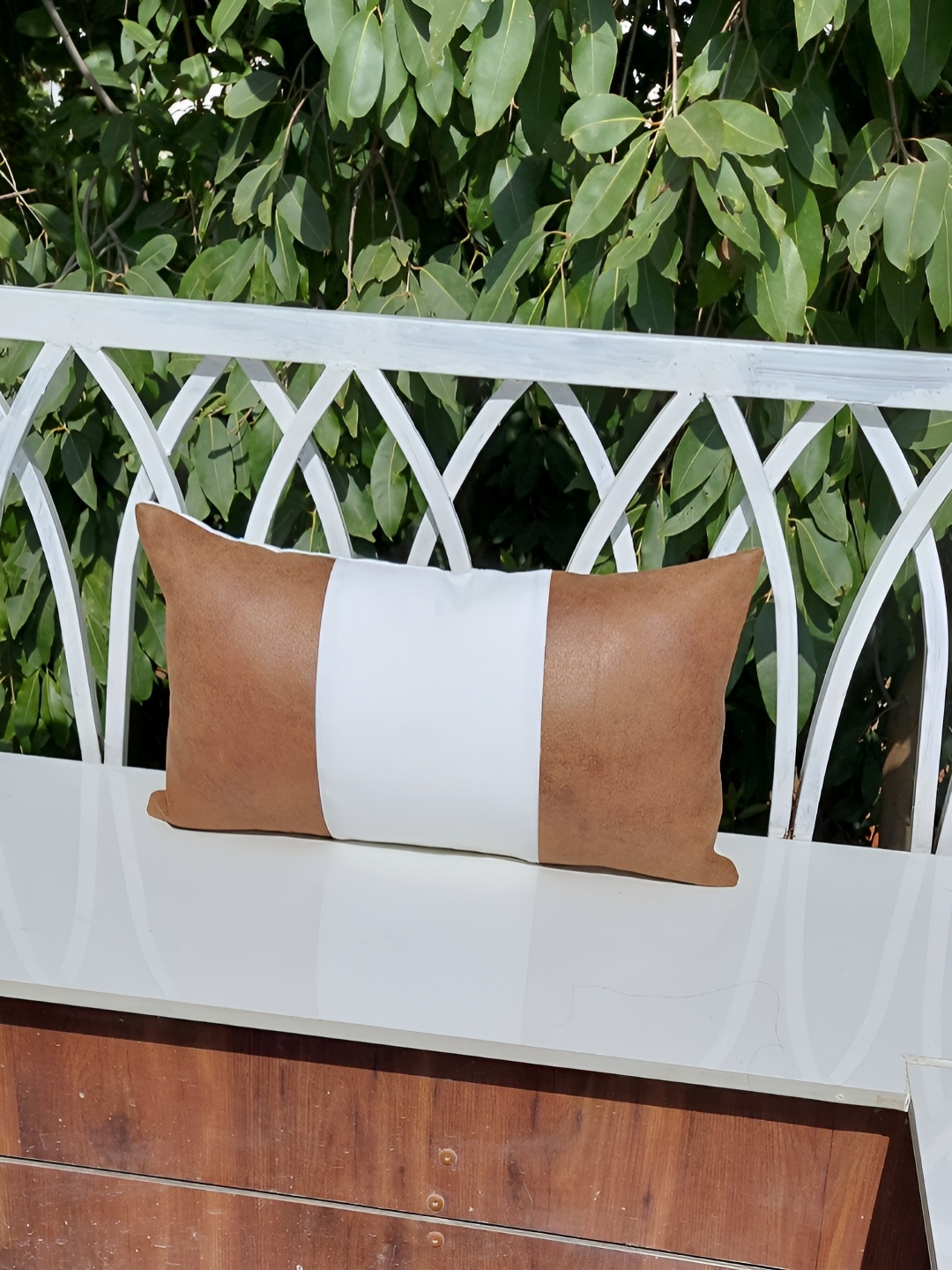 

THROWPILLOW Brown & White Colourblocked Rectangle Cushion Cover