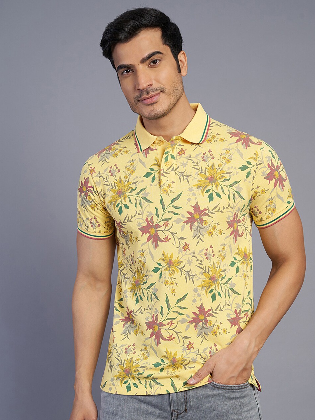 

Greenfibre Men Floral Printed Polo Collar Applique Slim Fit T-shirt, Yellow