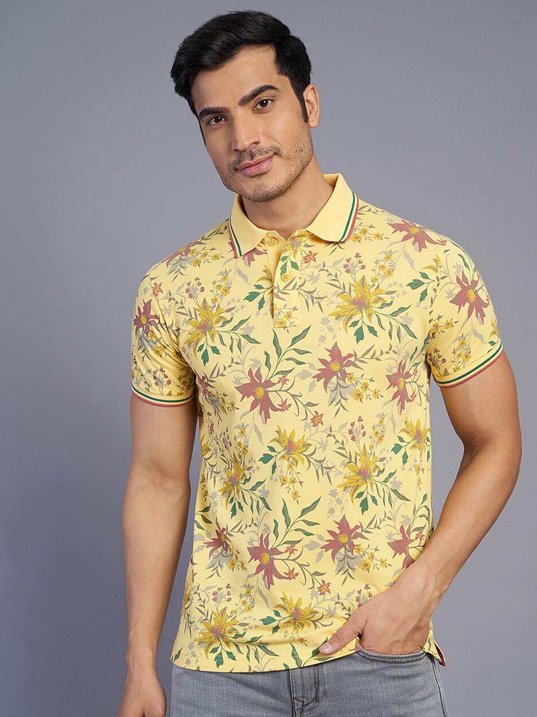 

Greenfibre Men Floral Printed Polo Collar Applique Slim Fit T-shirt, Yellow