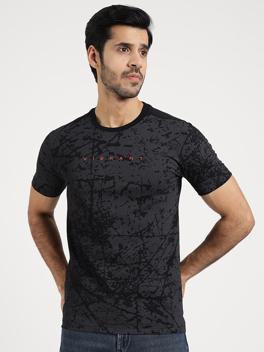 Greenfibre Men Typography Printed Slim Fit T-shirt, Black