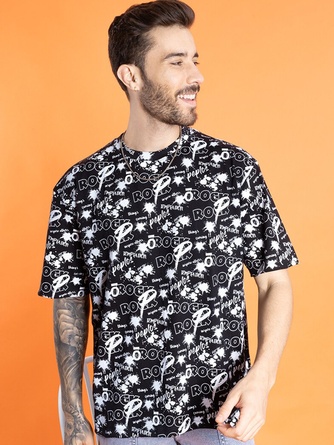 

PEPLOS Men Typography Printed T-shirt, Black