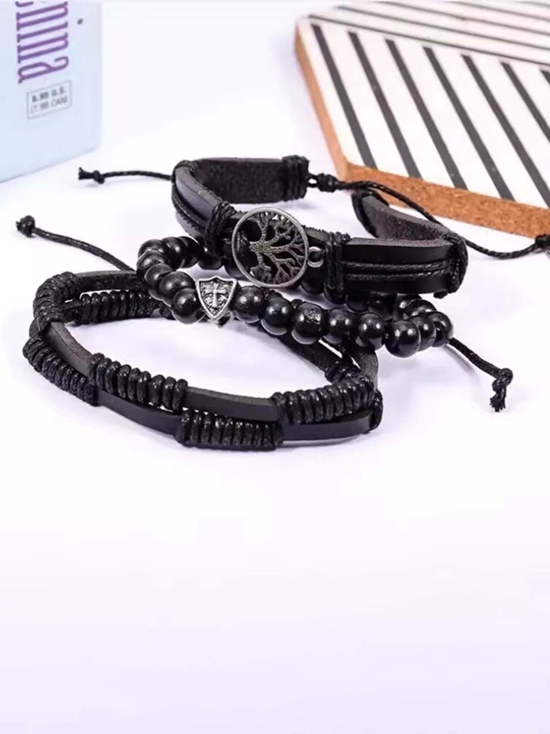 

MEENAZ Men Set of 3 Leather Bracelets, Black
