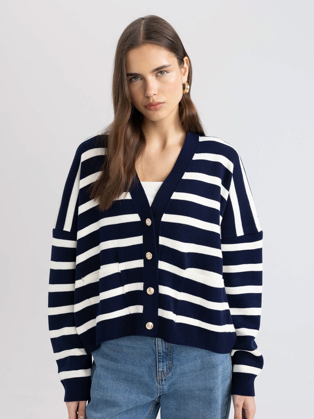 

DeFacto Striped V-Neck Acrylic Cardigan, Navy blue