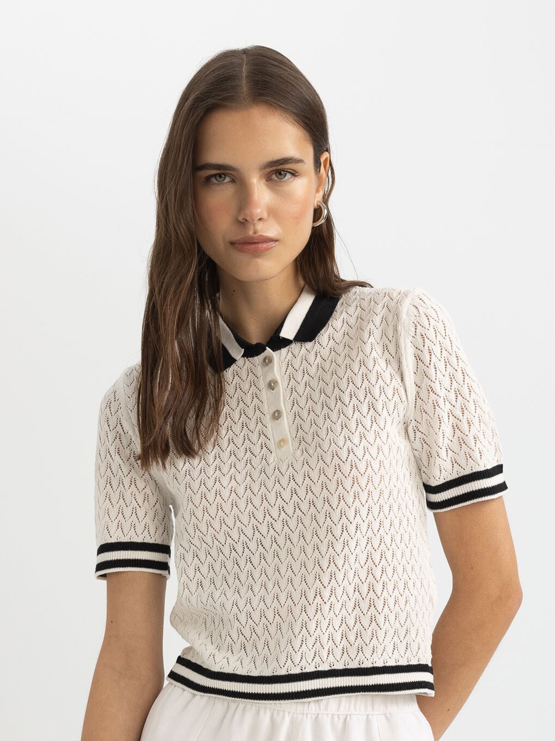 

DeFacto Knitted Shirt Collar Crop Top, White