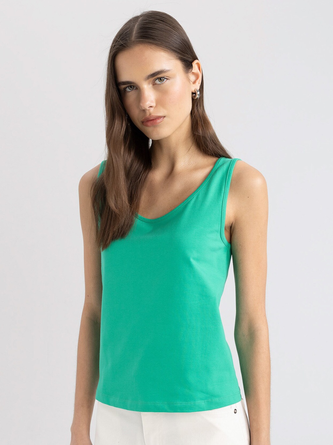 

DeFacto Women Solid Cotton Scoop Neck Sleeveless Top, Sea green