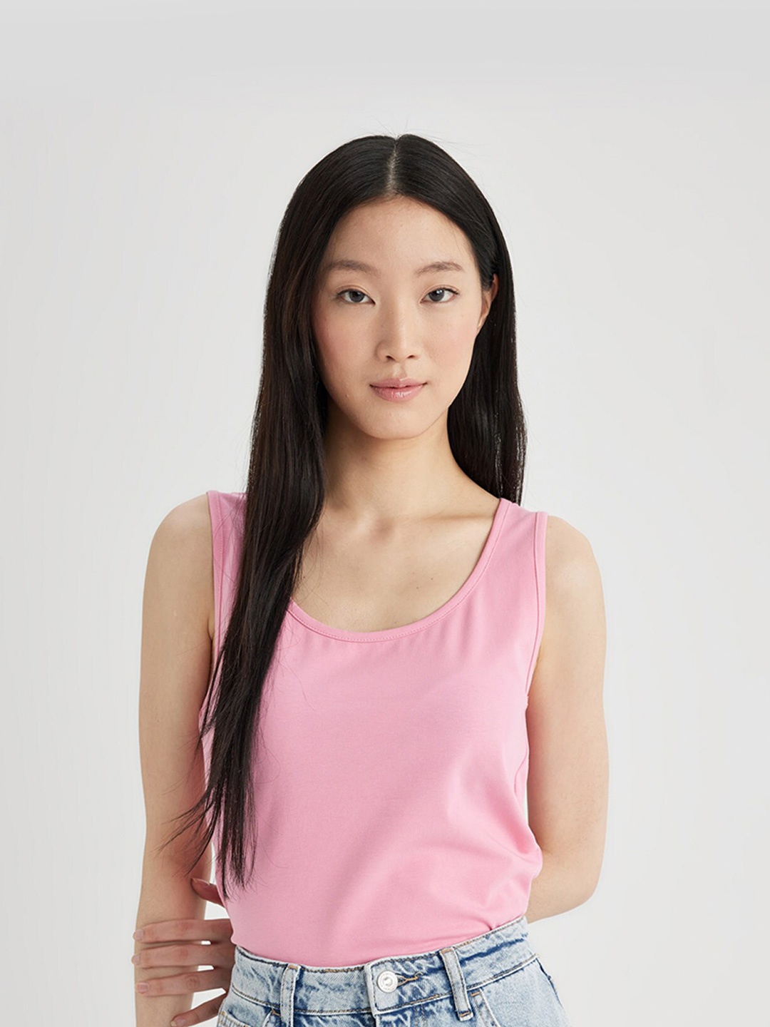 

DeFacto Women Solid Regular Top, Pink