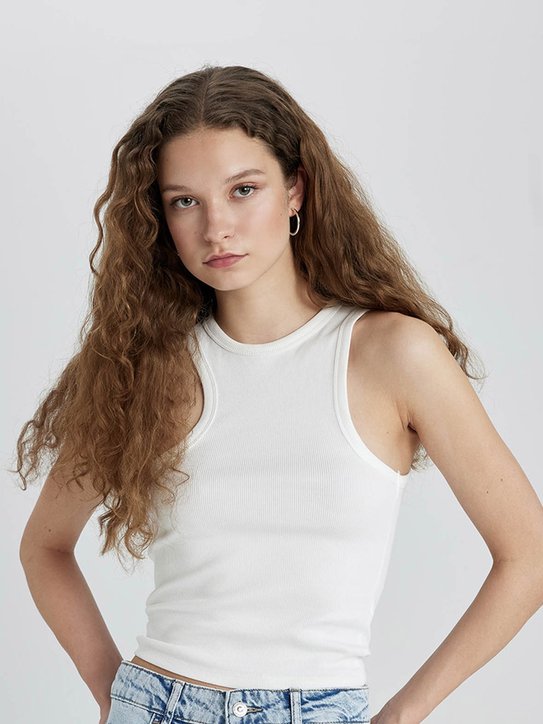 

DeFacto Women Cotton Solid Fitted Crop Top, White
