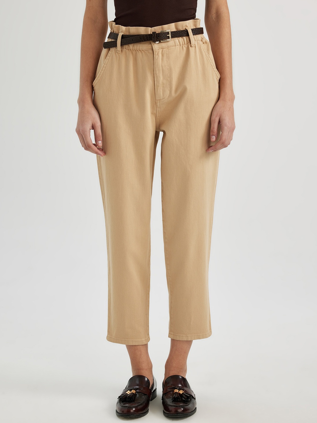 

DeFacto Women Mid Rise Trousers, Brown