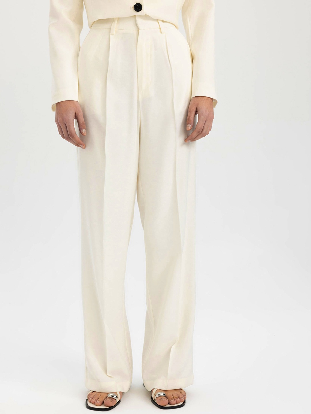 

DeFacto Women Mid Rise Parallel Trousers, Beige