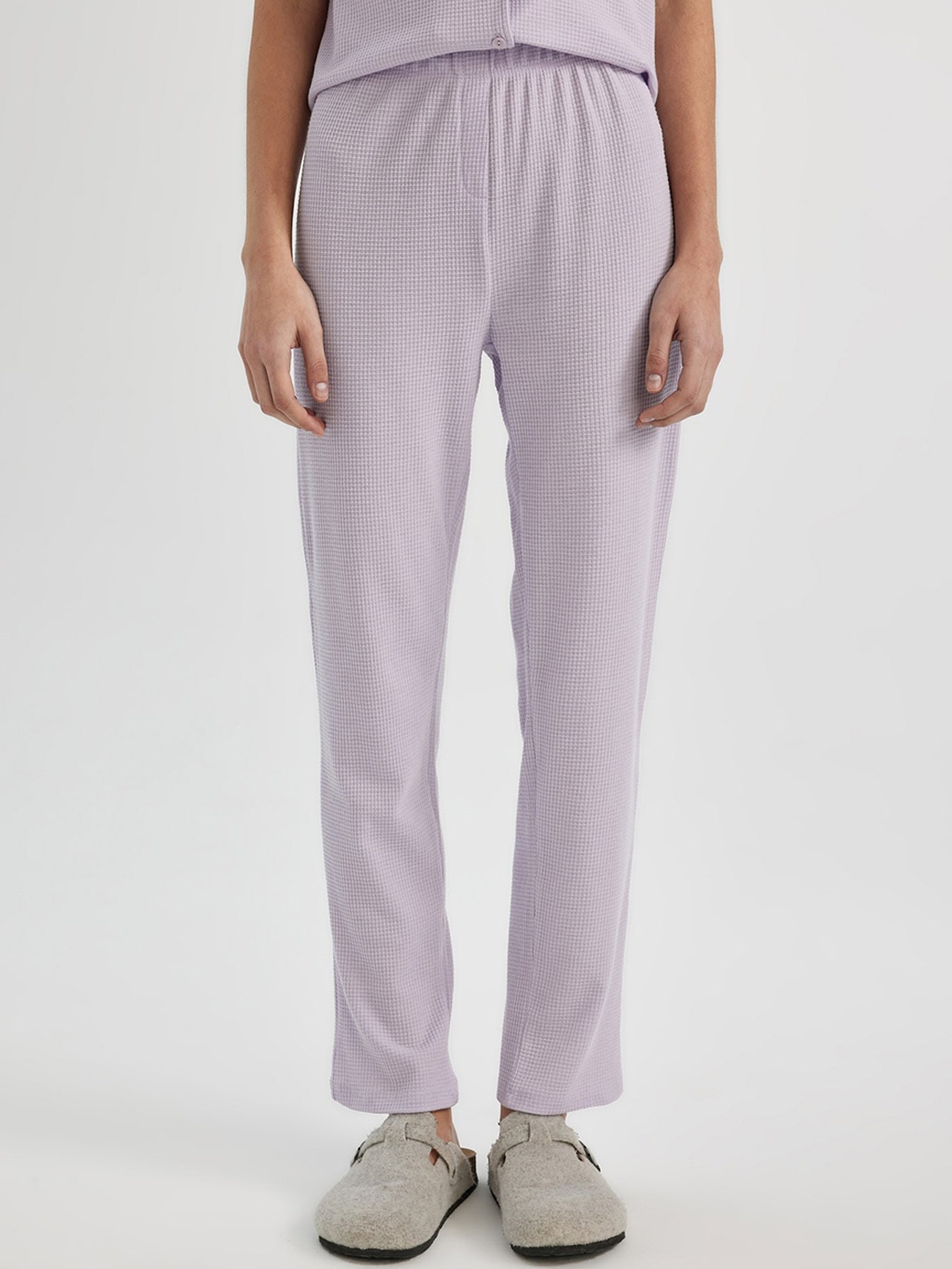 

DeFacto Women Self Design Lounge Pants, Lavender