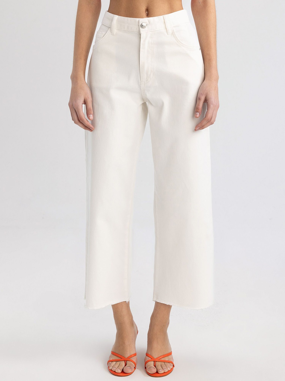 

DeFacto Women Mid Rise Cotton Trousers, White