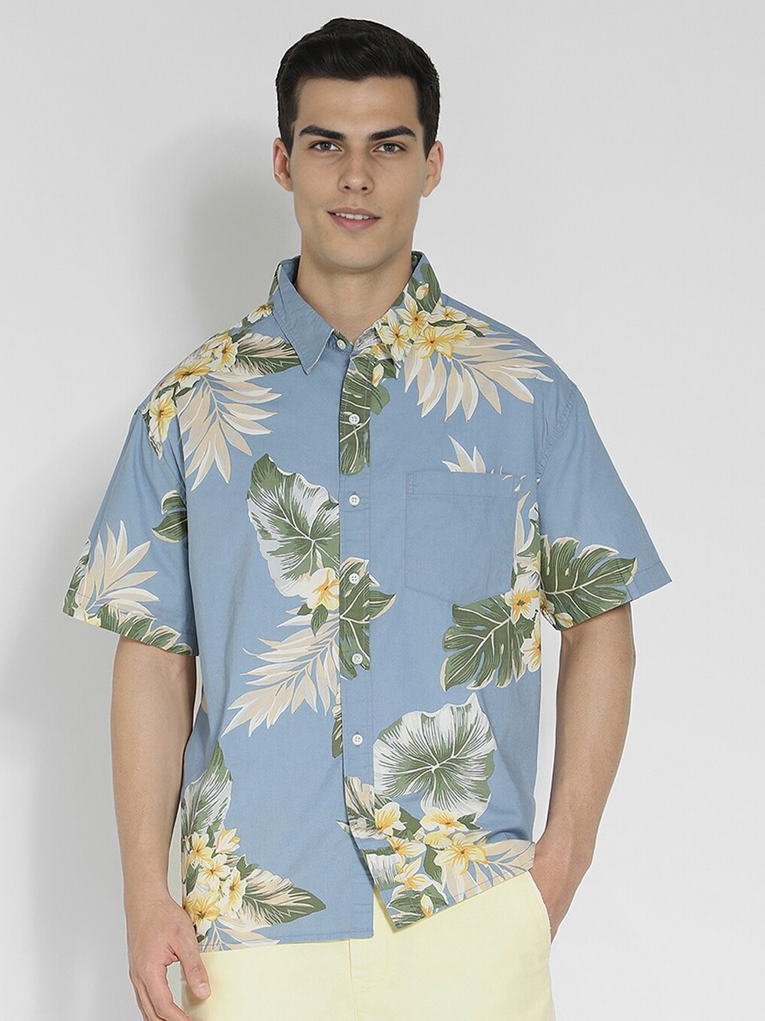 

AMERICAN EAGLE OUTFITTERS Men Floral Opaque Printed Casual Cotton Shirt, Blue