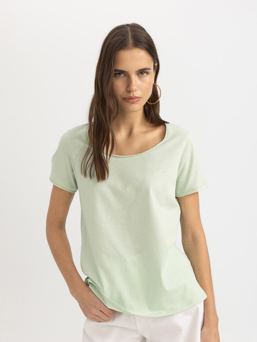 

DeFacto Round Neck Pure Cotton Casual T-shirt, Green