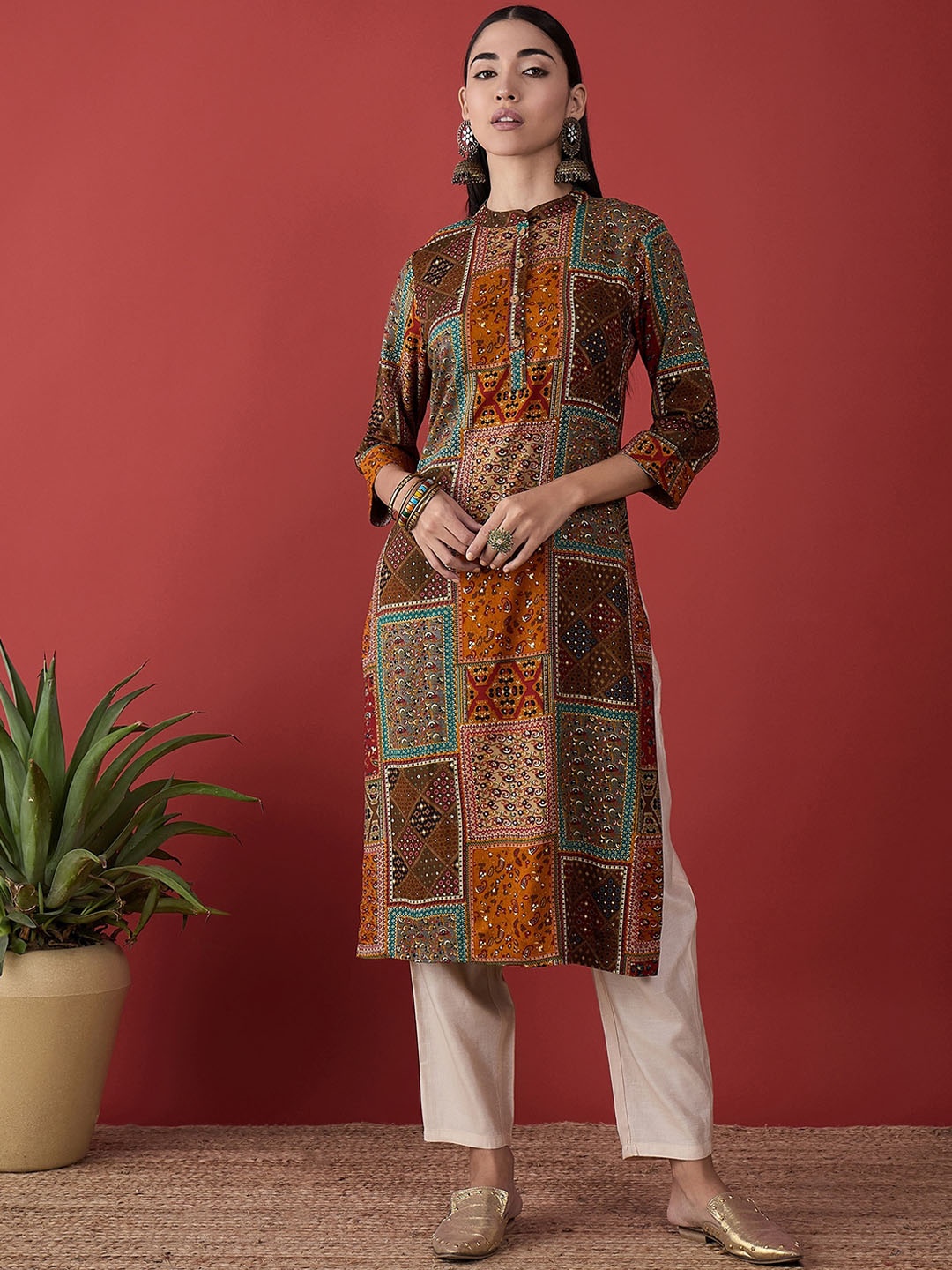 

Anouk Ethnic Motifs Printed Thread Work Empire Straight Kurta, Red