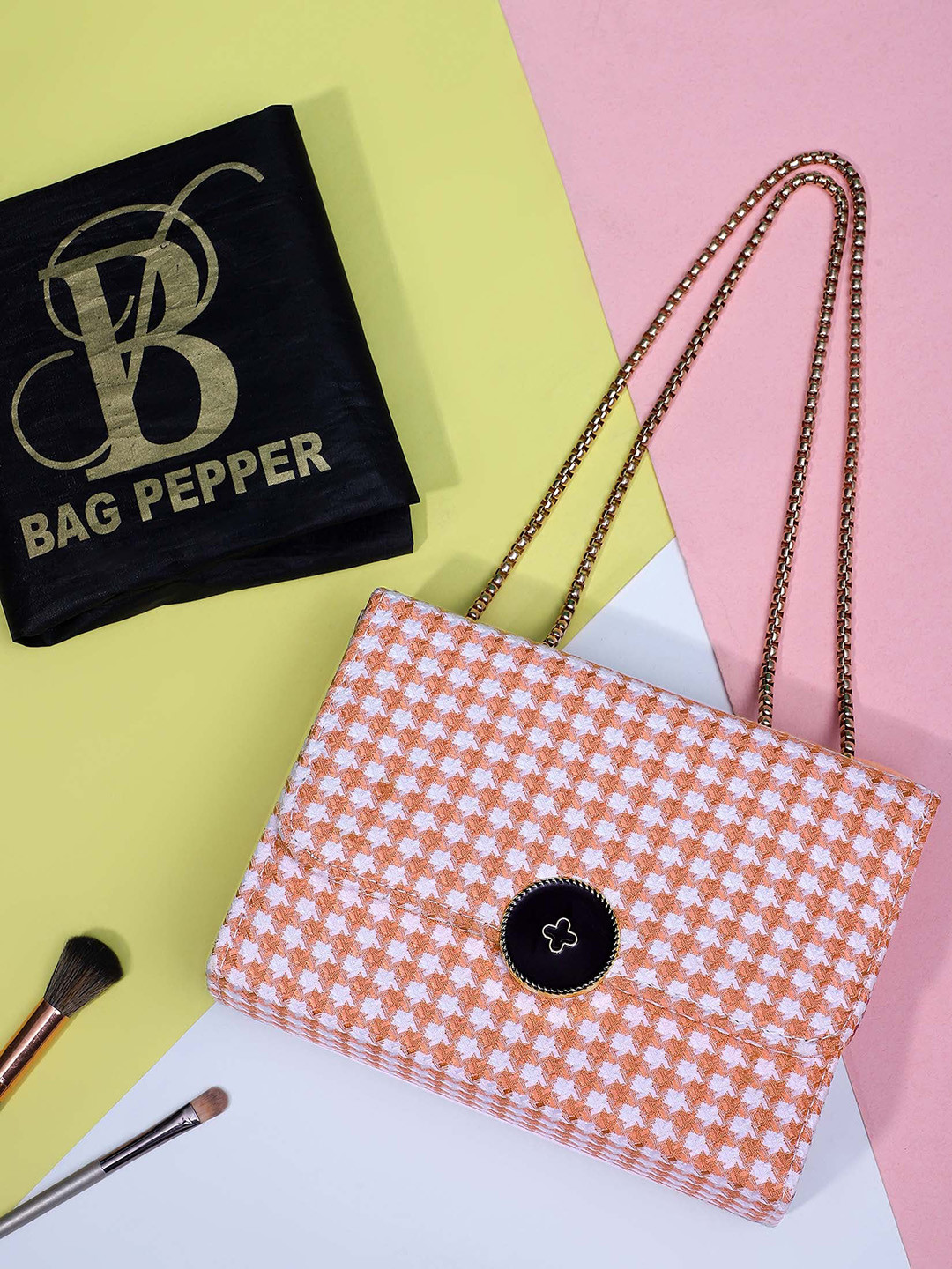 

Bag Pepper Checked Bucket Sling Bag, Pink