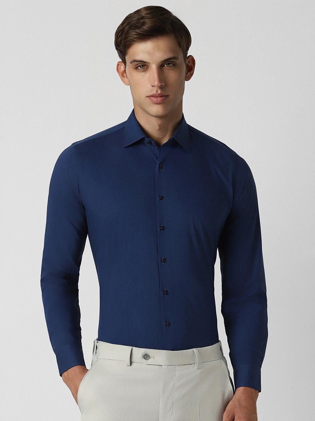 

Van Heusen Men Slim Fit Opaque Formal Cotton Shirt, Navy blue