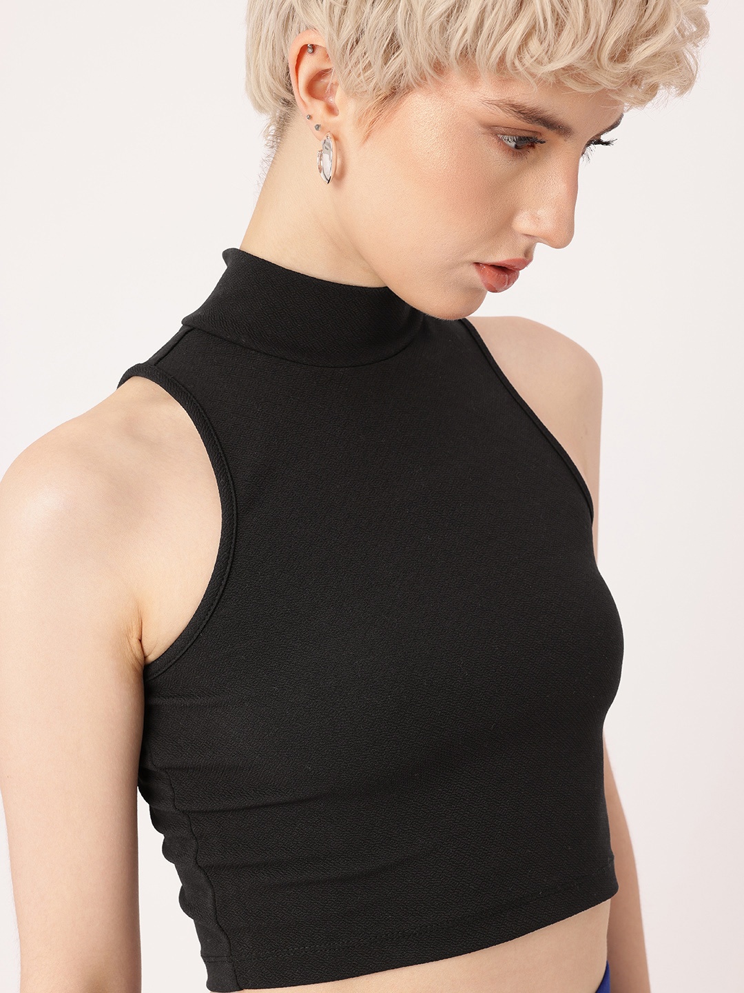 

DressBerry Trendy Sleek Sleeveless Fitted Crop Top, Black