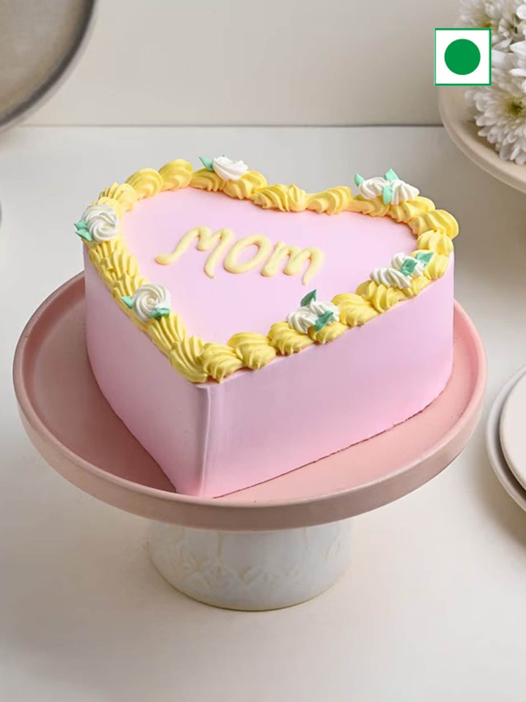 

Floweraura Strawberry Flavour Eggless Heart Cake- 3 kg, Pink