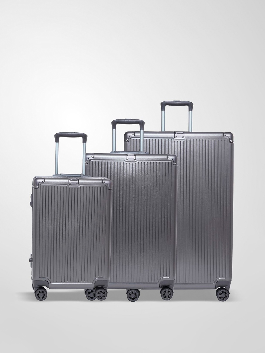 

SWISS MILITARY Kinetic Set Of 3 Textured Hard-Sided Trolley Bags-151 L, Grey