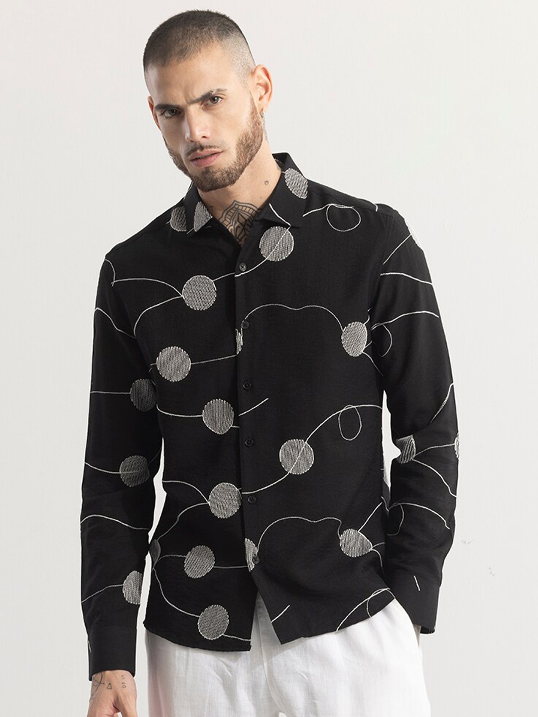 

Snitch Black Straight Slim Fit Printed Spread Collar Casual Shirt