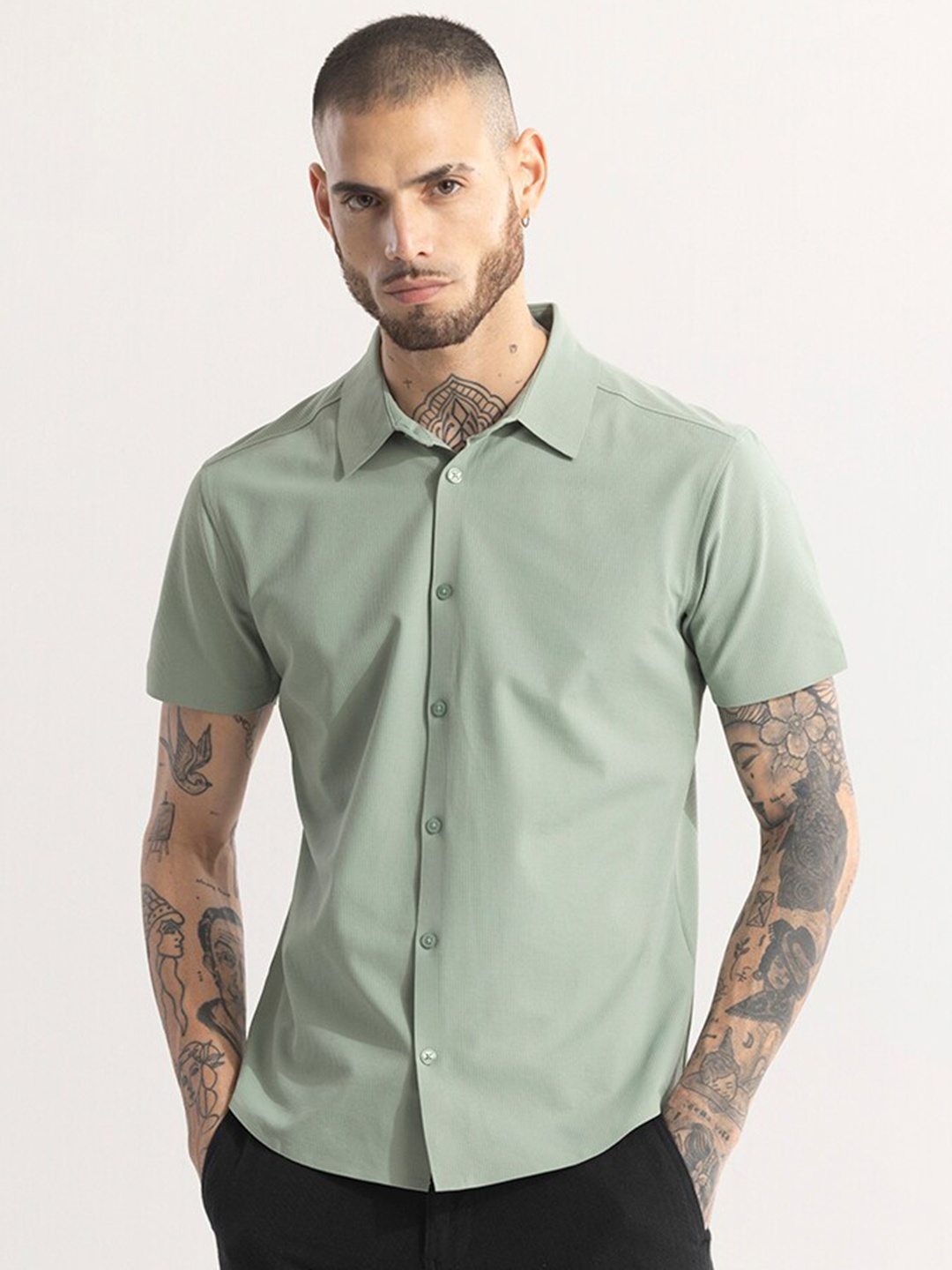 

Snitch Straight Slim Fit Short Sleeves Spread Collar Opaque Casual Shirt, Green