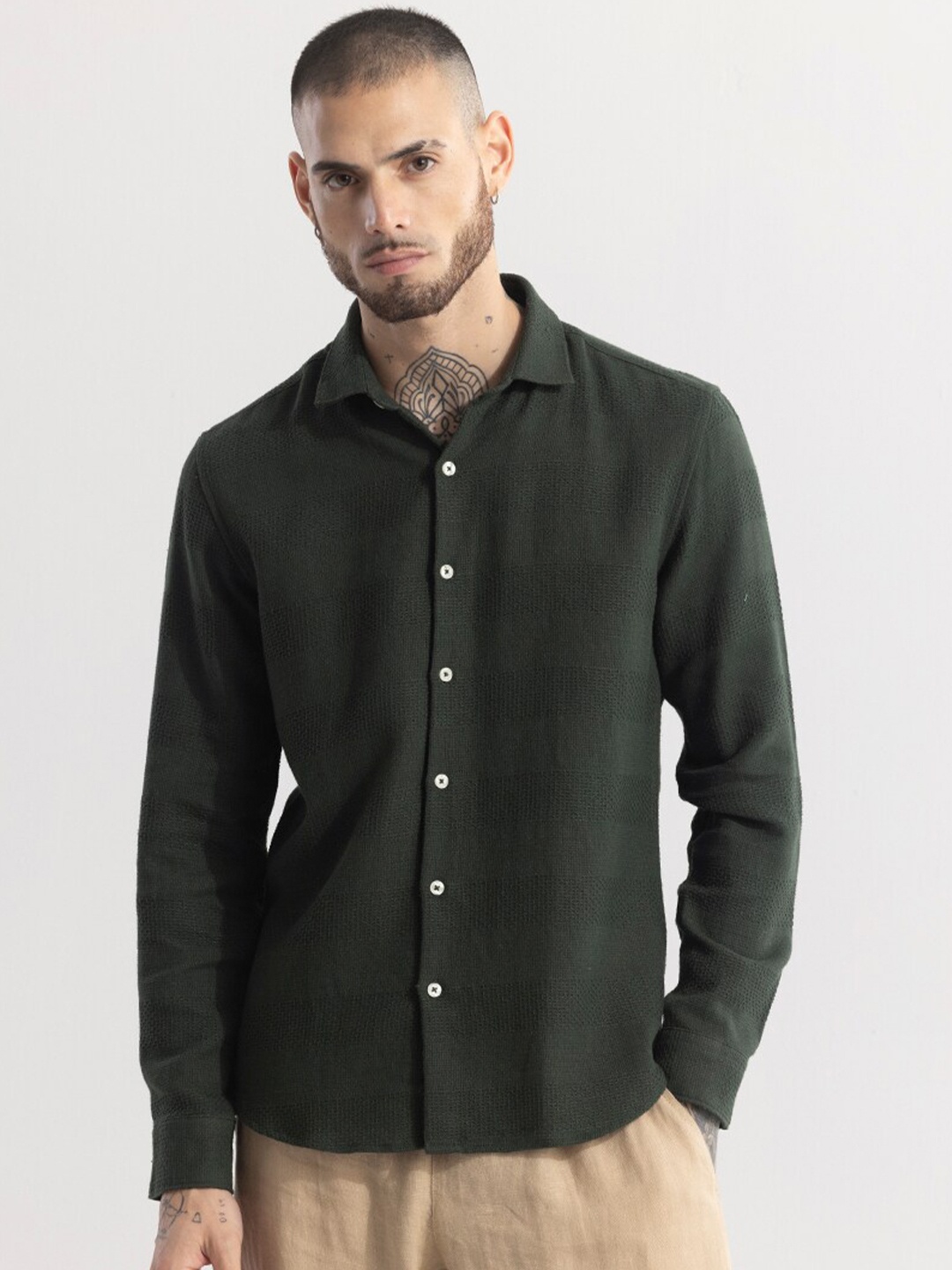 

Snitch Spread Collar Long Sleeves Straight Slim Fit Cotton Casual Shirt, Olive