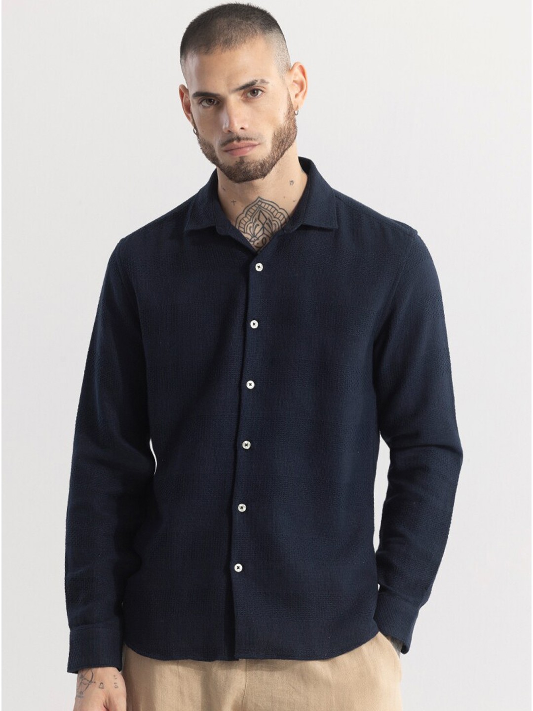

Snitch Navy Blue Straight Slim Fit Spread Collar Casual Shirt