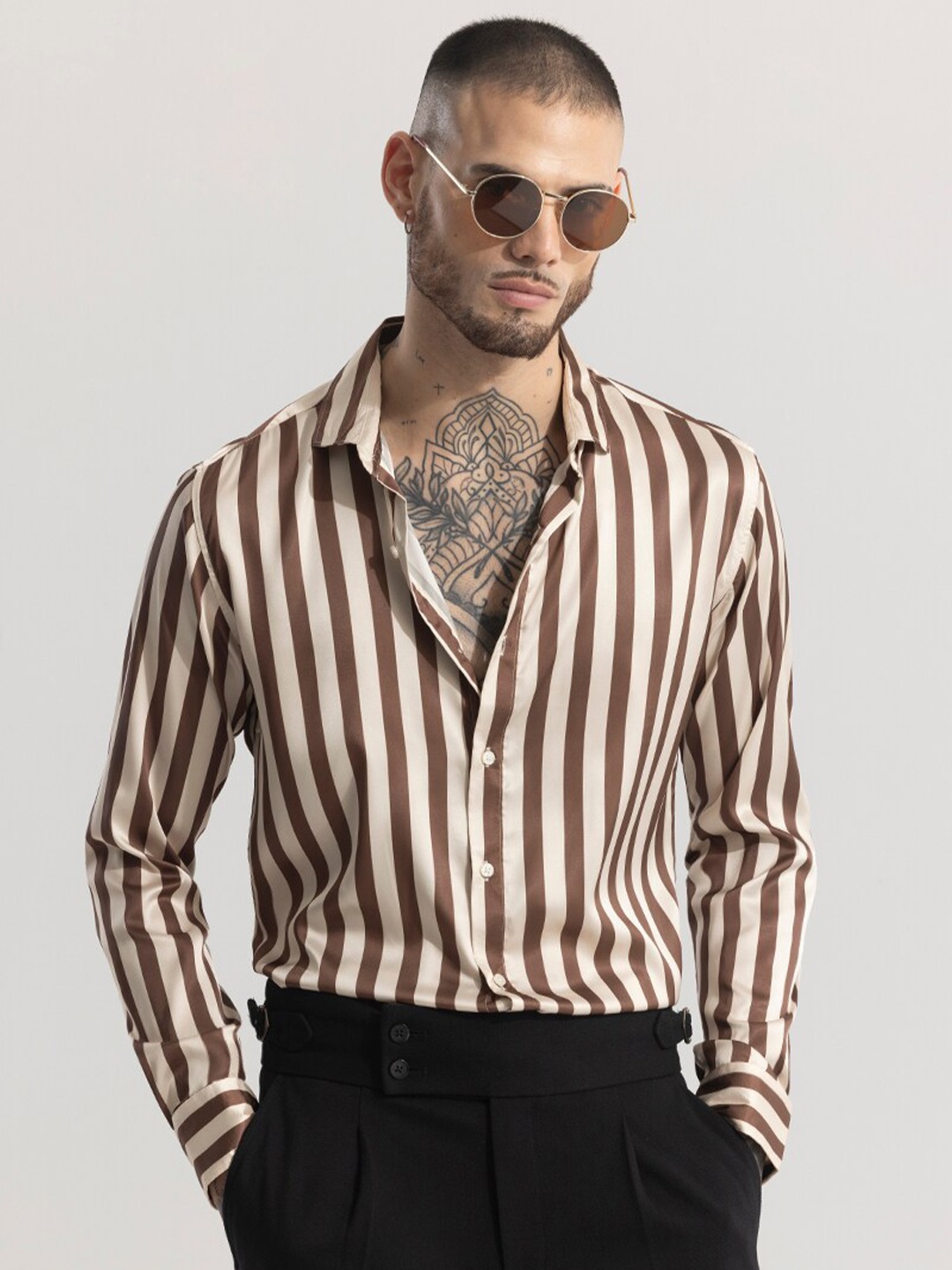 

Snitch Beige Straight Slim Fit Vertical Stripes Opaque Casual Shirt