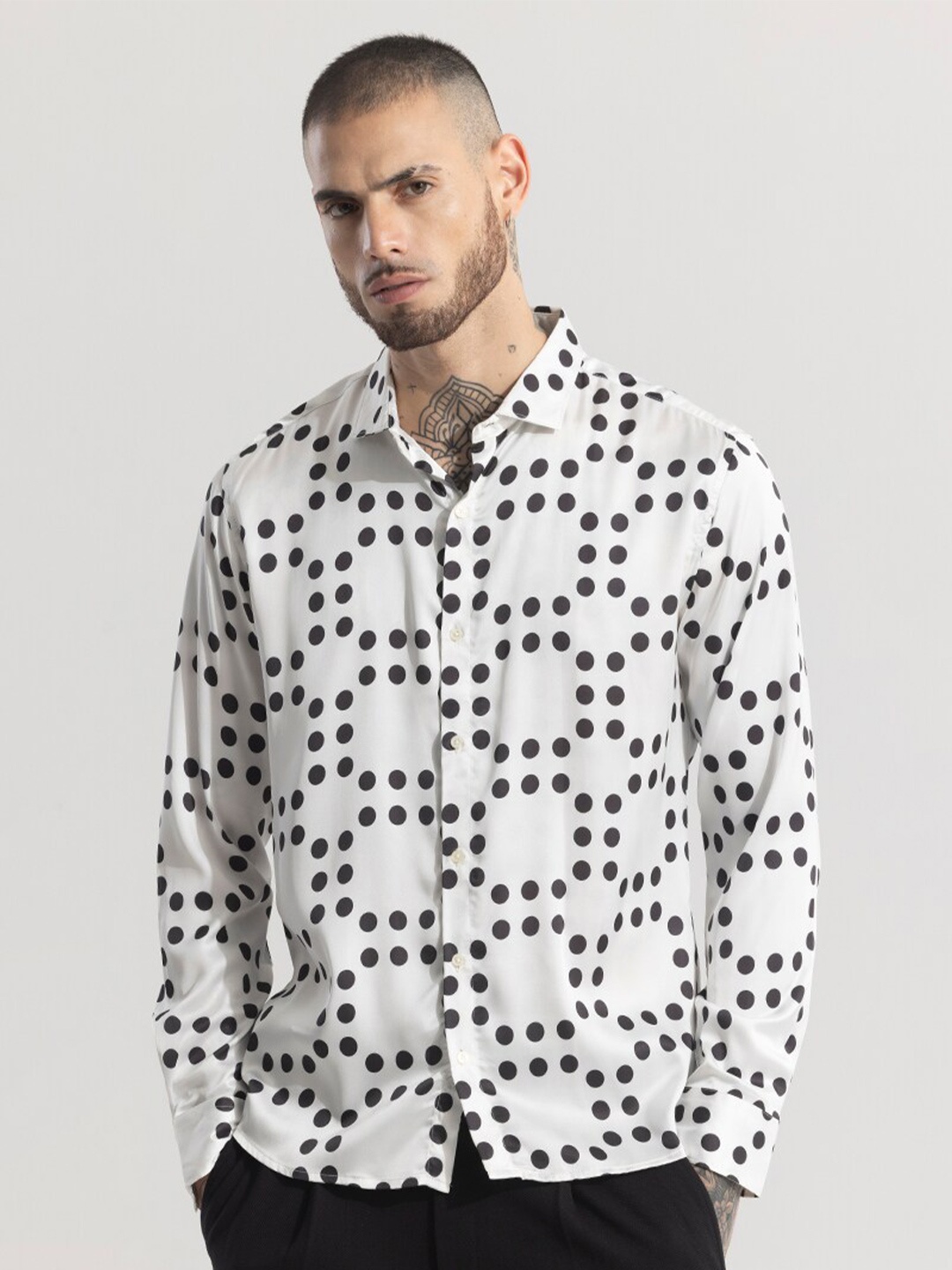 

Snitch Straight Slim Fit Long Sleeves Spread Collar Opaque Printed Casual Shirt, White