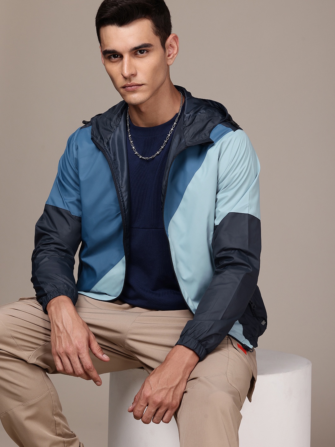 

The Roadster Life Co. Colourblocked Hooded Sporty Jacket, Blue