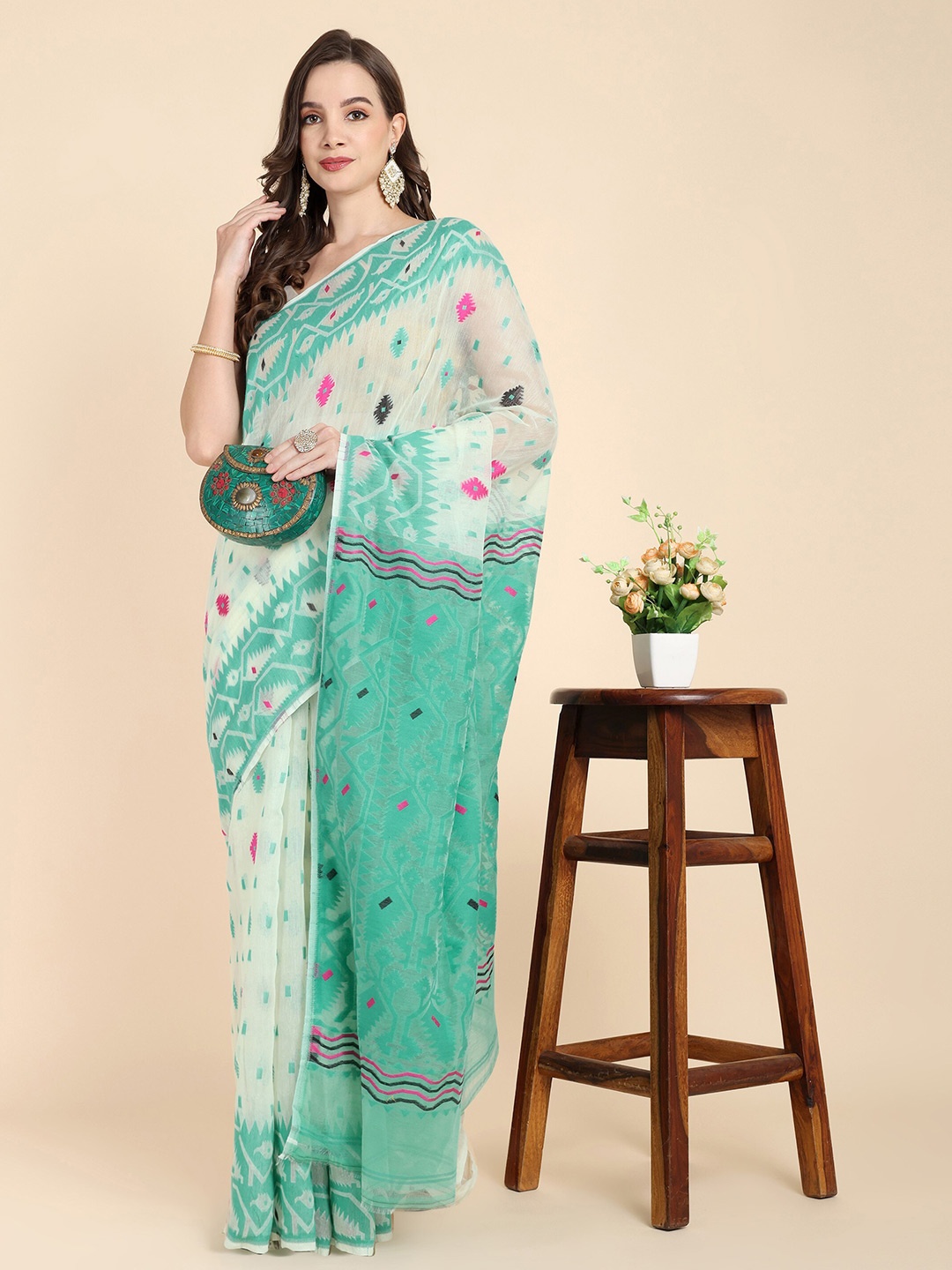 

SLAGHA Woven Design Cotton Blend Jamdani Saree, Turquoise blue