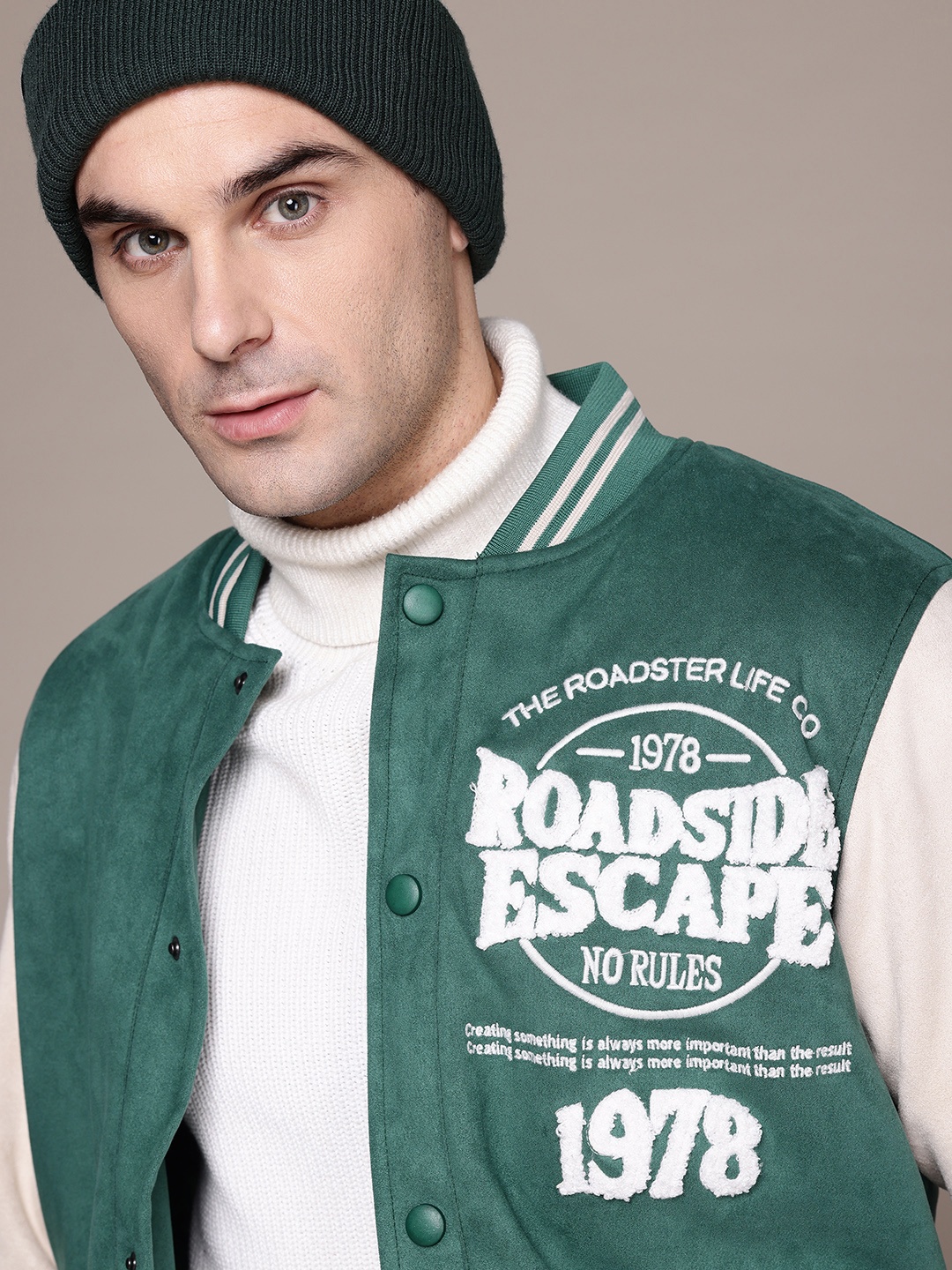 

The Roadster Lifestyle Co. Typography Printed Tailored Jacket, Green