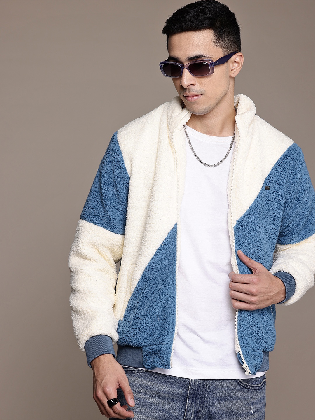 

The Roadster Life Co. Colourblocked Fleece Sherpa Jacket, Blue