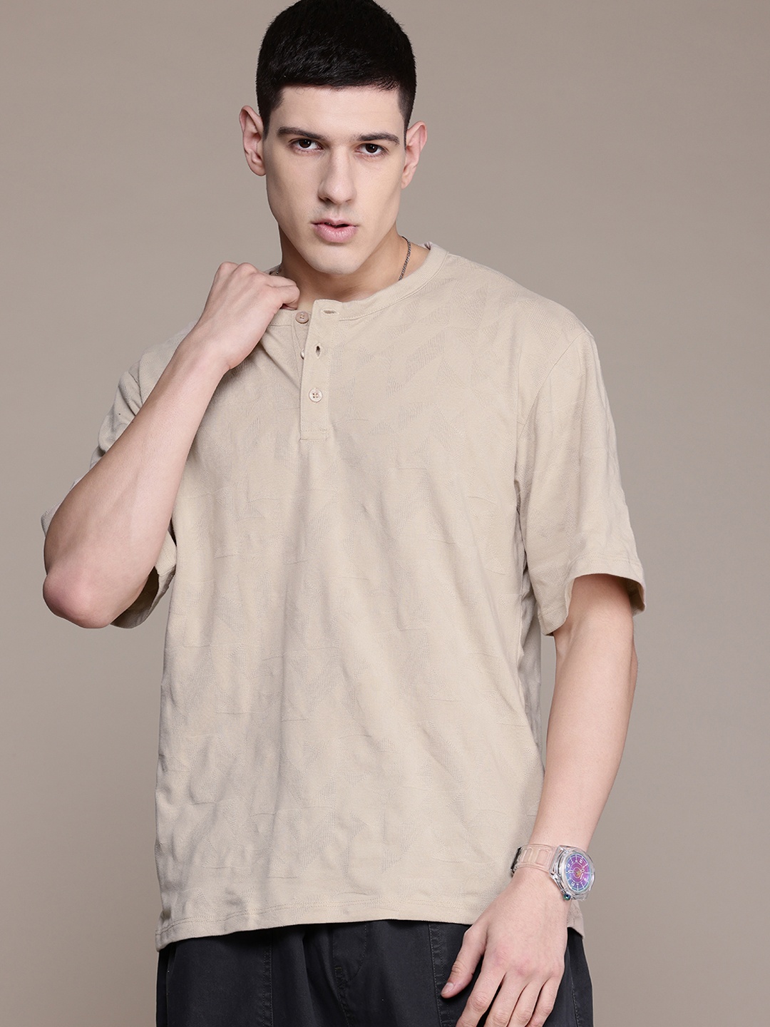 

The Roadster Lifestyle Co. Relaxed Fit Mandarin Collar T-shirt, Taupe