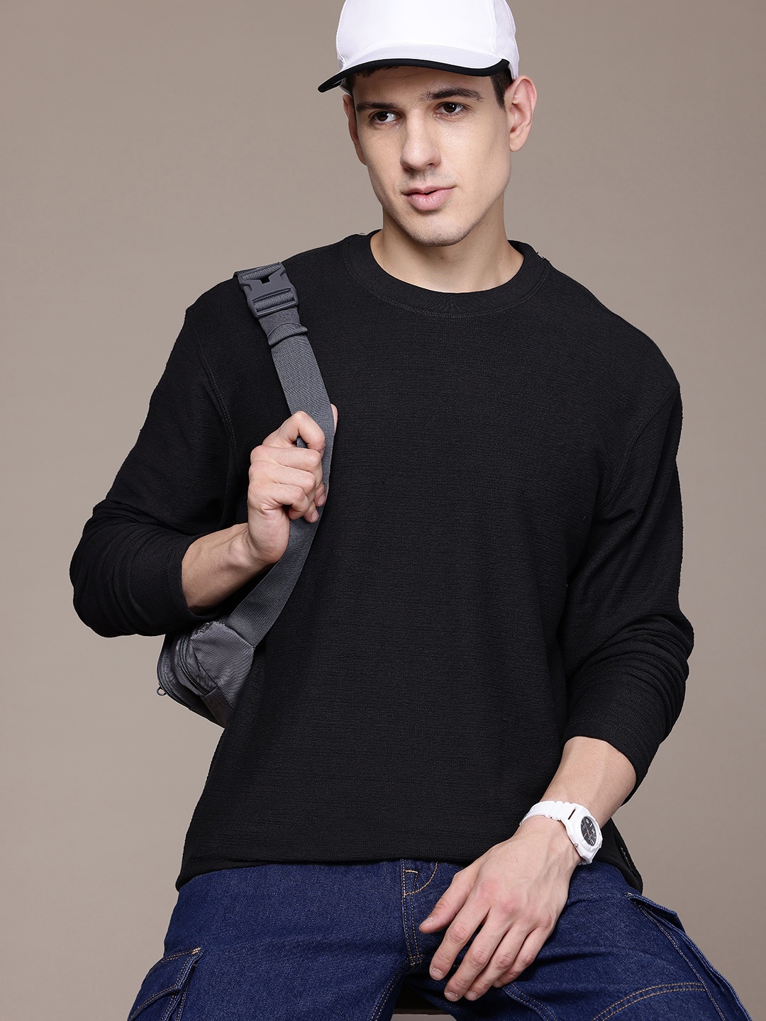 

The Roadster Lifestyle Co. Drop-Shoulder Sleeves Relaxed T-shirt, Black